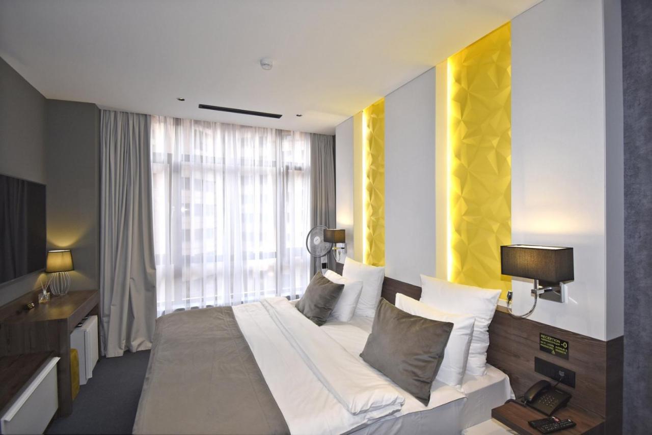 Avenue Aparthotel Erevan Esterno foto