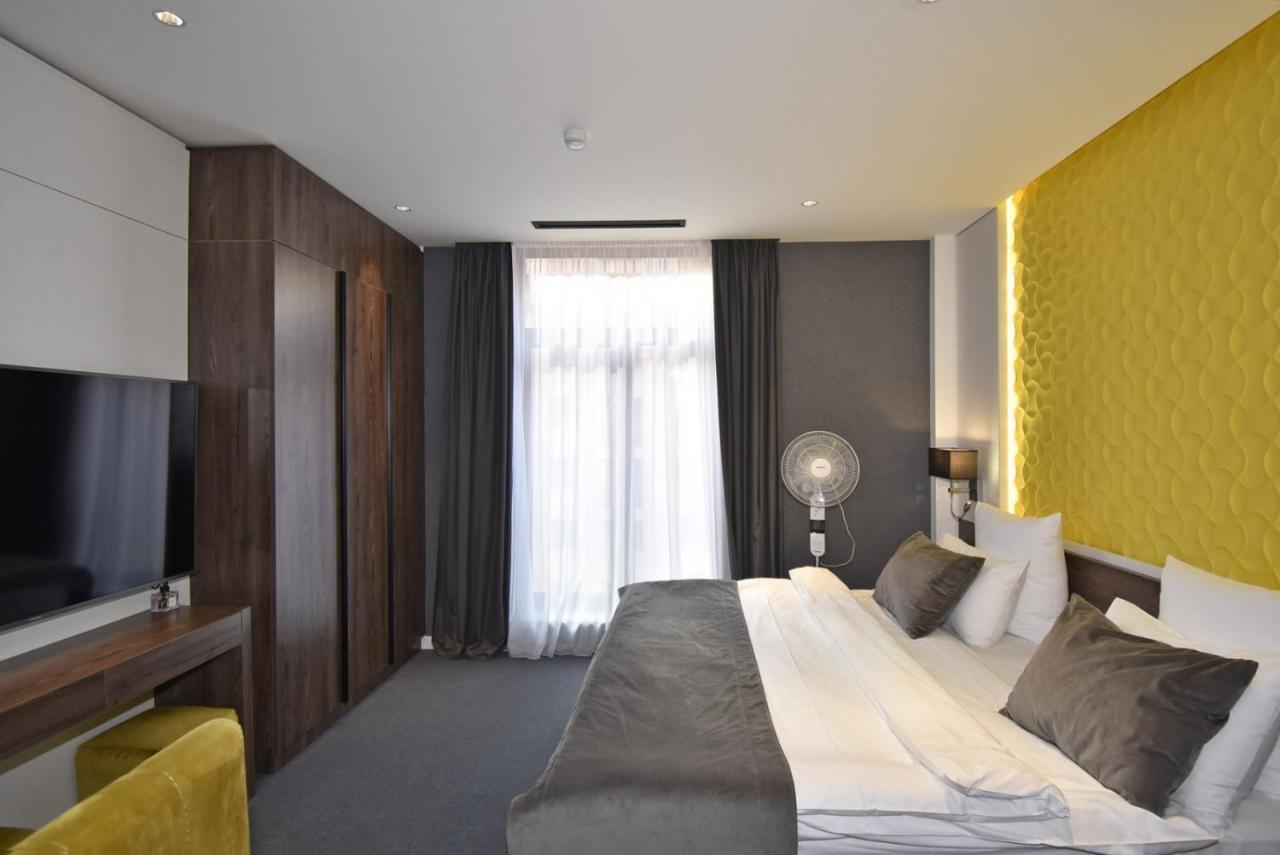 Avenue Aparthotel Erevan Esterno foto