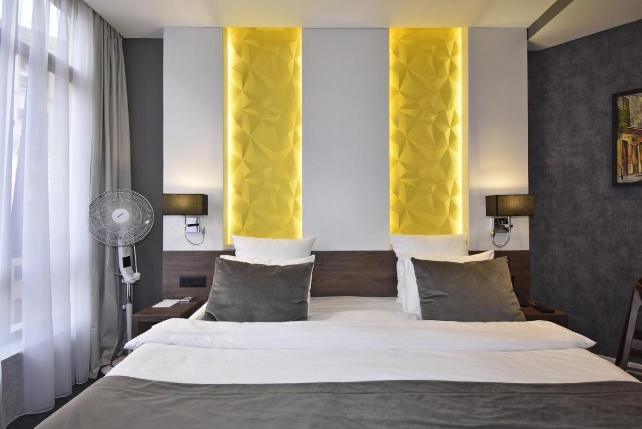 Avenue Aparthotel Erevan Esterno foto