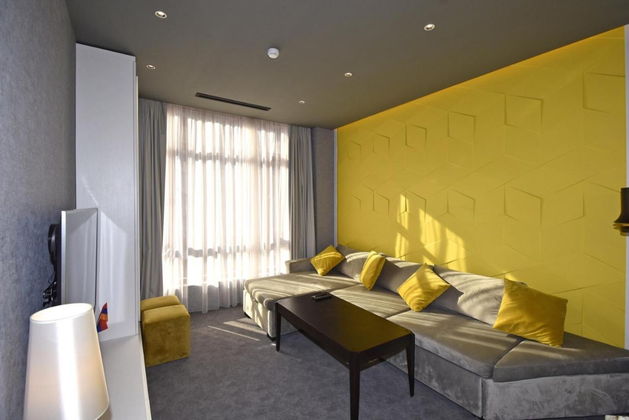 Avenue Aparthotel Erevan Esterno foto