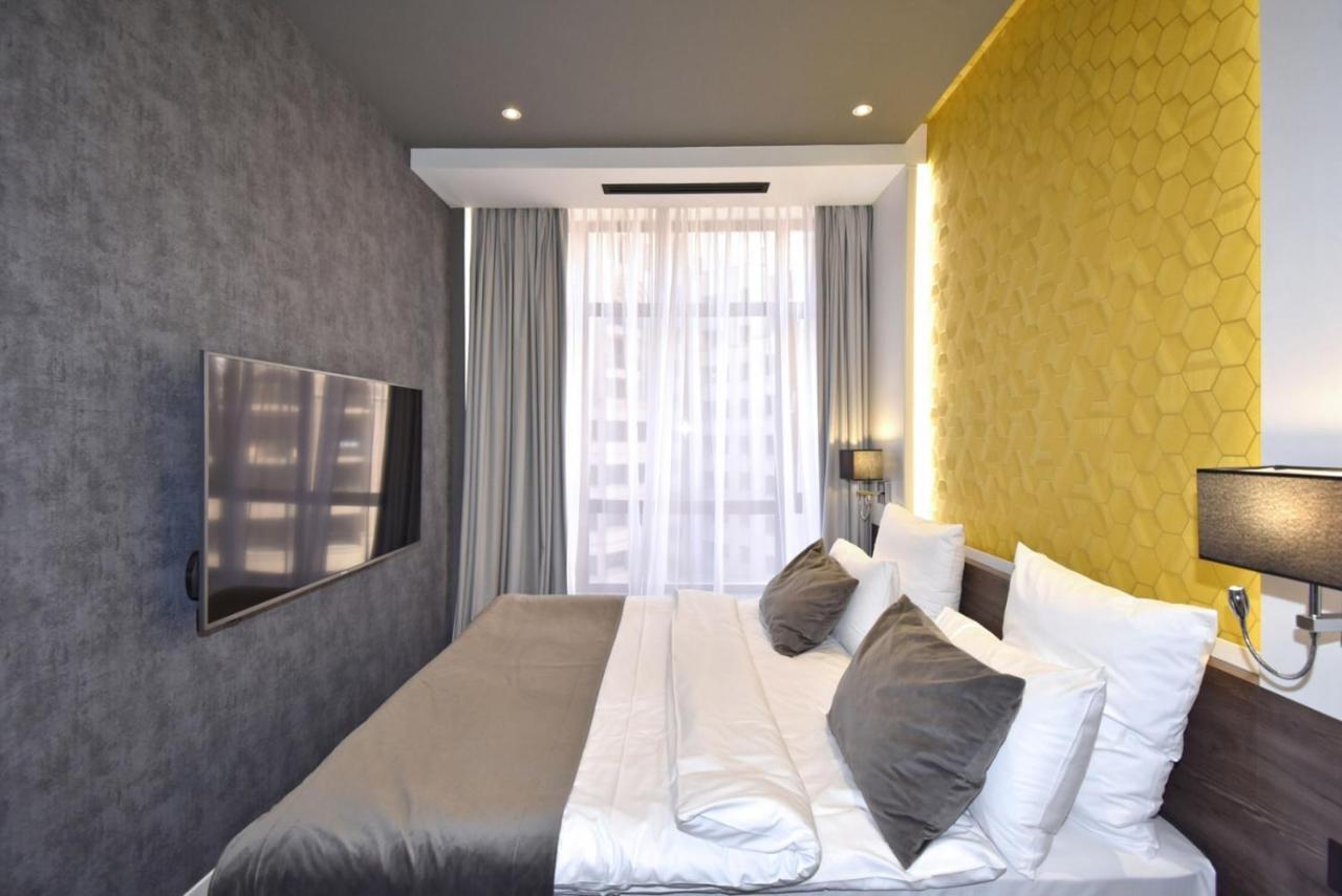 Avenue Aparthotel Erevan Esterno foto